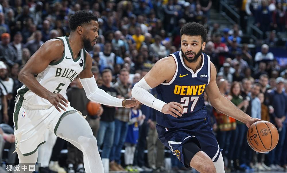 场表现依旧 场表现依旧